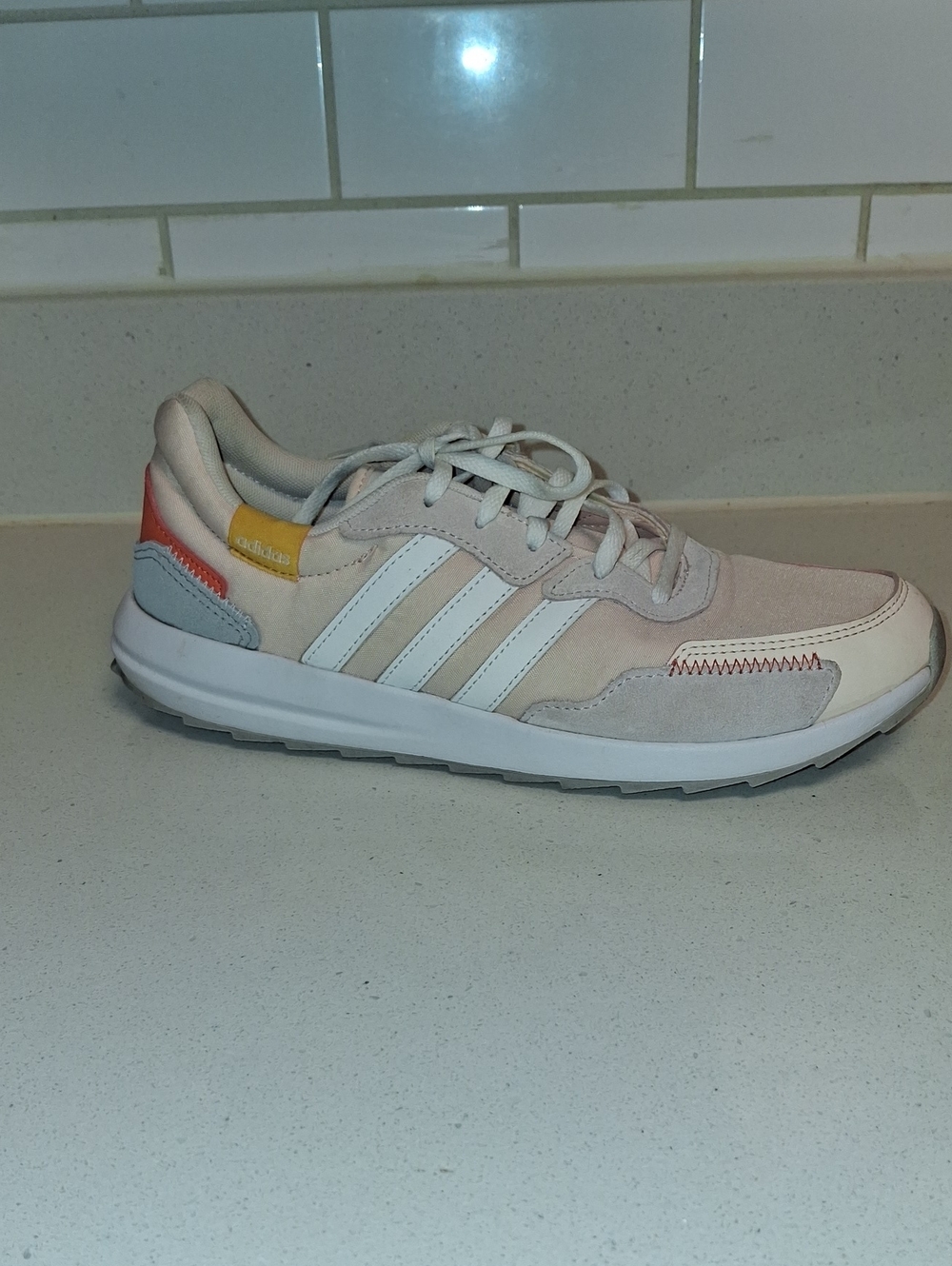 Women's Adidas RetroRun Pink and White Sneakers Orange and Yellow Accents. 8.5